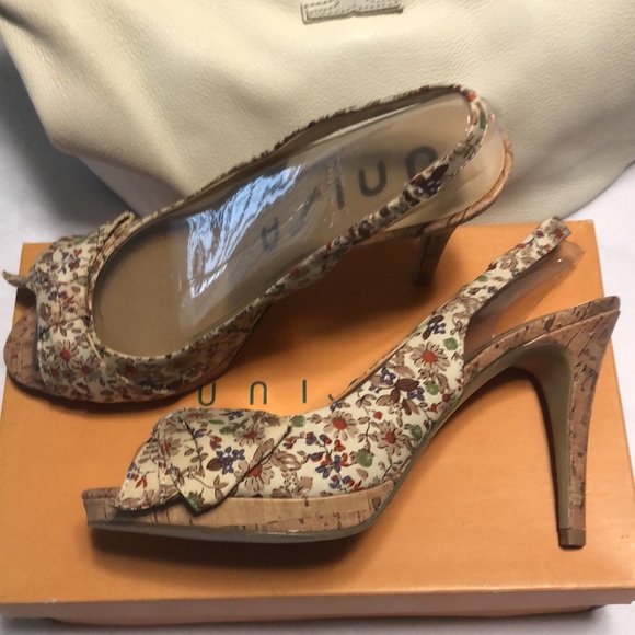 Unisa open tie heels - Picture 2 of 8